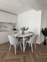 Обеденная группа: Стол раздвижной Универсальный (белый) + Стулья Элион (белый)