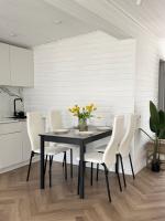 Обеденная группа: Стол Эльдо (120х70) (чёрный) + Стулья Волна-ромб (чёрный)